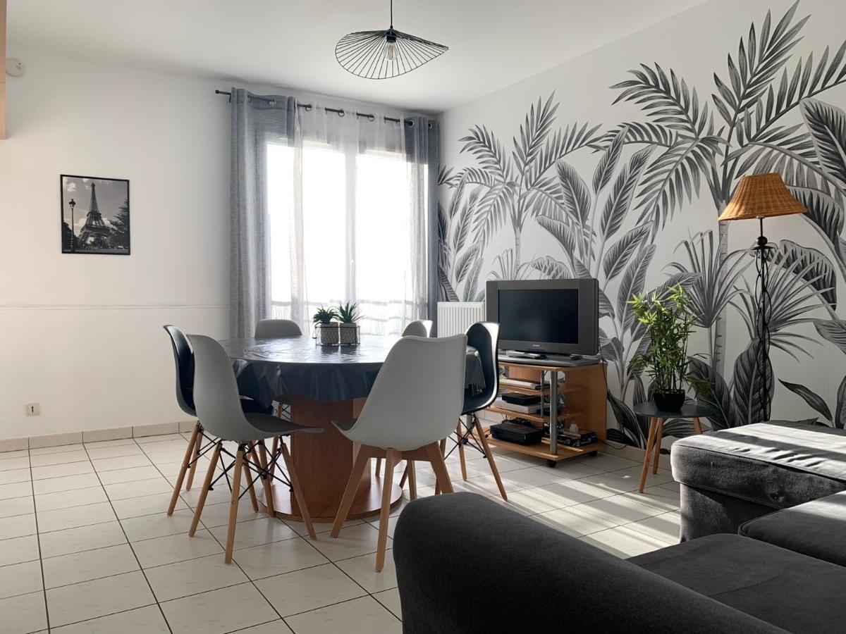 Disney, Sunny Comfortable 2 Bedrooms Family Apartment, 8 Pers, Wifi, Netflix シェシー エクステリア 写真