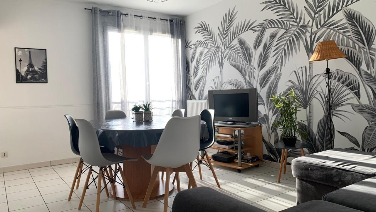 Disney, Sunny Comfortable 2 Bedrooms Family Apartment, 8 Pers, Wifi, Netflix シェシー エクステリア 写真