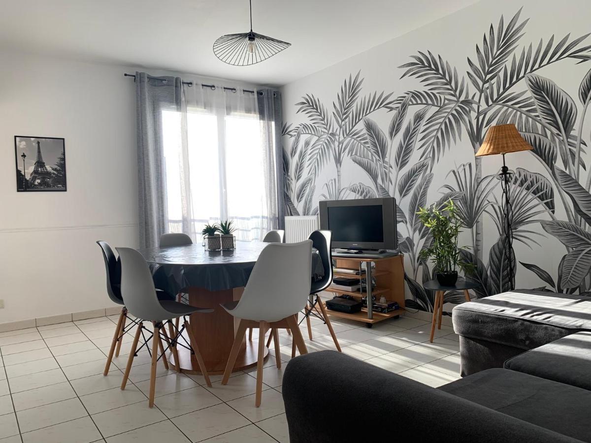 Disney, Sunny Comfortable 2 Bedrooms Family Apartment, 8 Pers, Wifi, Netflix シェシー エクステリア 写真